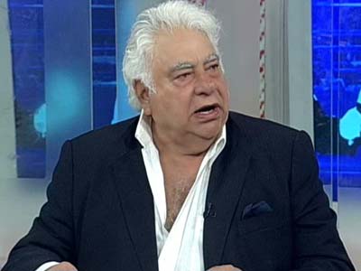 Video : Farokh backs Dhoni's demand for Yorkers
