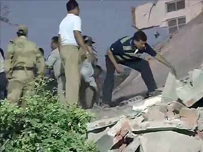 भोपाल में अस्पताल की छत का एक हिस्सा गिरा, चार घायल