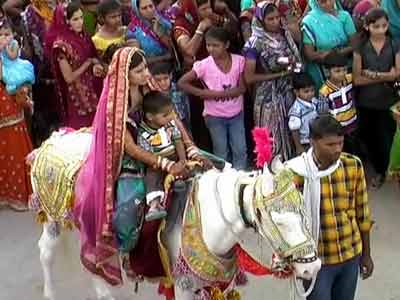 A bride who rode up to the groom's house