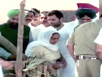 राजकीय सम्मान के साथ हुआ सरबजीत का अंतिम संस्कार