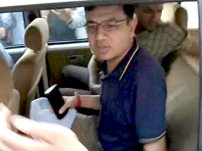 Videos : 90 लाख की घूस मामले में रेलमंत्री का भांजा विजय सिंगला गिरफ्तार