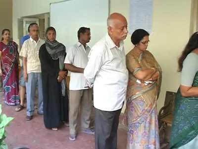 Video : Polling ends in Karnataka; state records 69 percent turnout