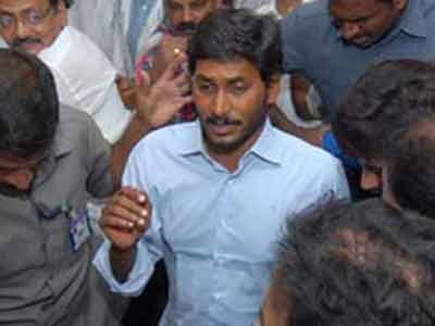 'Tainted' ministers stay but Jagan stays in jail 'Tainted' ministers stay but Jagan stays in jail
