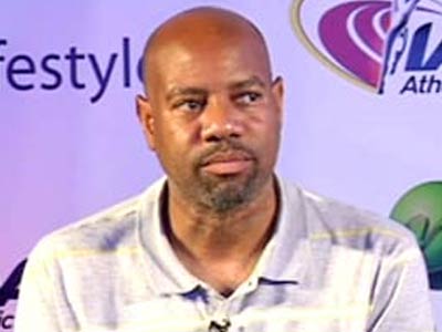 Mike Powell relives his world record long jump