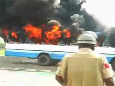 रोहतक में पुलिस और ग्रामीणों में झड़प