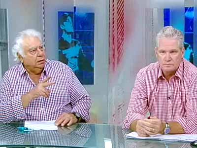 Pathan clearly kicked the ball and he was out: Engineer