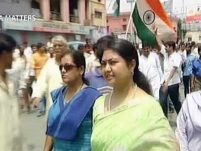 Video : India Matters: Ticket to nowhere (Aired: September 2004)