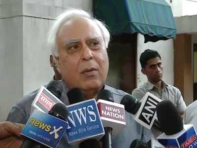 Law Minister Kapil Sibal proposes anti-fixing law