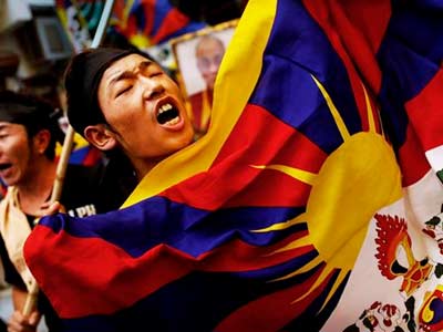 Chinese premier's visit: Protests by Tibetan groups in Delhi