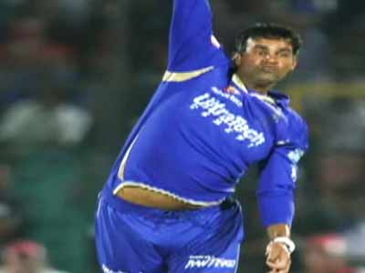 रिश्तेदार के घर छापे में चंदीला के बैग से मिले 20 लाख