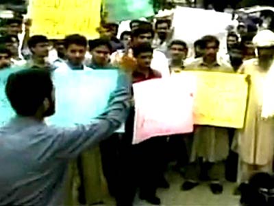 Reality Bites: Rage against the American machine (Aired: October 2001)