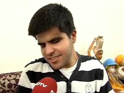 Video : Visual impairment kept him from appearing for IIT, Stanford welcomes him