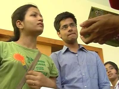 Video : Delhi University's 4-year degree course: students worried and confused