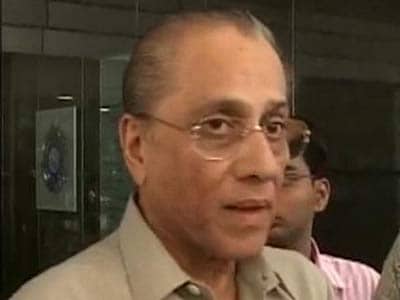 Video : Srinivasan steps aside, Jagmohan Dalmiya to be interim BCCI chief