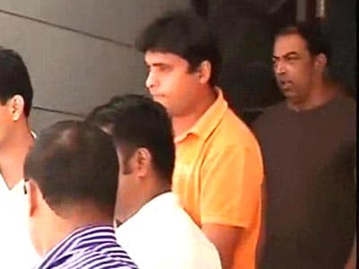 Video : IPL row: Gurunath Meiyappan, Vindu Dara Singh get bail