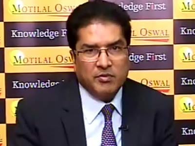 Need innovative thinking to solve 'gold problem': Motilal Oswal