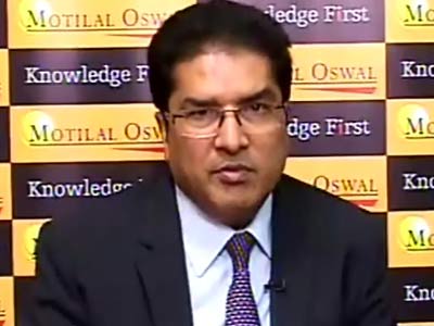 Need innovative thinking to solve 'gold problem': Motilal Oswal