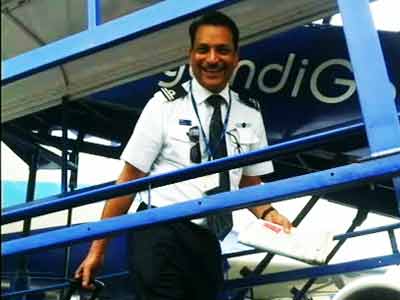 खुद प्लेन उड़ाकर गोवा पहुंचे बीजेपी नेता रूडी