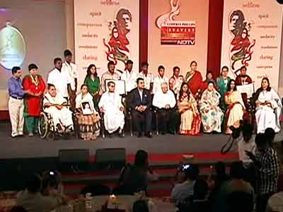 गॉडफ्रे फिलिप्स ब्रेवरी नेशनल अवॉर्ड की झलकियां