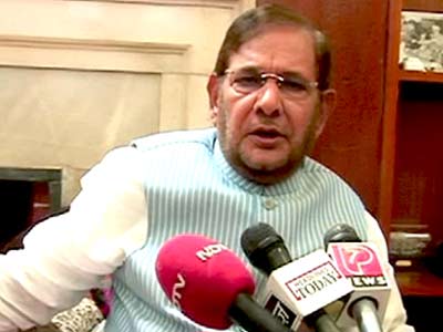 आडवाणी का इस्तीफा एनडीए के लिए ठीक नहीं : शरद यादव आडवाणी का इस्तीफा एनडीए के लिए ठीक नहीं : शरद यादव