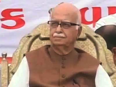 आडवाणी ने दिया पार्टी के सभी पदों से इस्तीफा