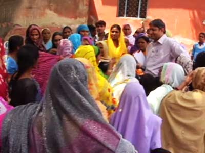 रवीश की रिपोर्ट : सीवर में डूबता शहर खोड़ा