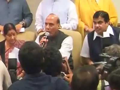 मान गए आडवाणी, मोदी ने किया स्वागत