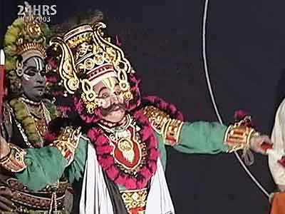 24 Hours with a 78-year-old male dancer (Aired: July 2003)