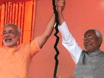 नीतीश को मनाने में जुटी बीजेपी