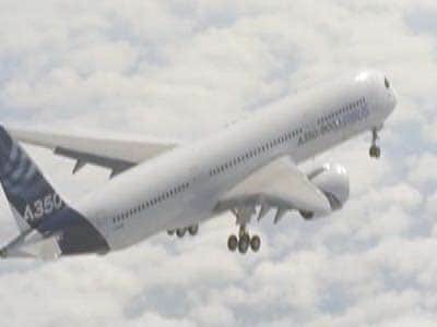Video : Airbus's newest aircraft, A350, takes off on maiden flight