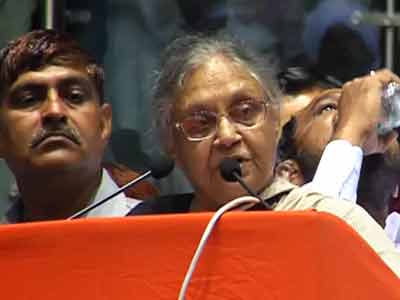 दिल्ली सरकार ने की तोहफों की बरसात