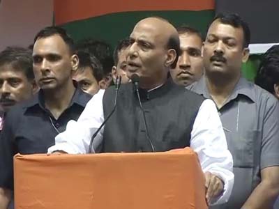 Why is JD(U) branding us communal after 17 years, asks Rajnath Singh