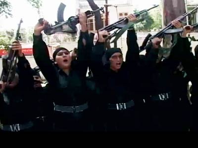 Video : J&K unveils its first women commando squad