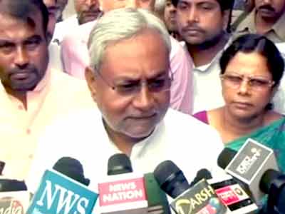 पीएम ने बताया सेक्युलर, नीतीश बोले, शुक्रिया पीएम ने बताया सेक्युलर, नीतीश बोले, शुक्रिया