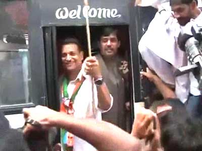 Video : During bandh against Nitish, BJP leaders court arrest