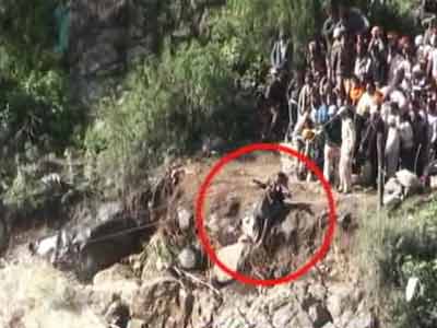 उत्तराखंड : फंसे लोगों को निकालने का काम तेजी से जारी