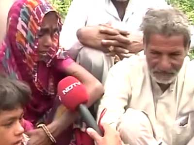 Uttarakhand: pilgrims trekking to safety being looted en route