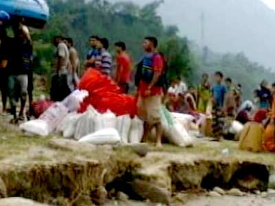 Uttarakhand tragedy: Good Samaritans rush to the rescue