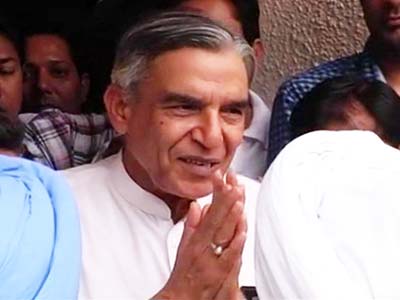 Ex-minister Pawan Bansal not in chargesheet for rail scam