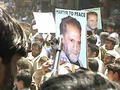 Reality Bites: Rebel without a cause? (Aired: August 2002)