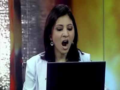 Video : NDTV Bloopers 2006: Err, rolling?