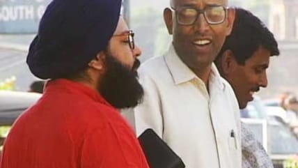 छुपा रुस्तम : ट्रैवल एजेंट बनकर लोगों को छकाया