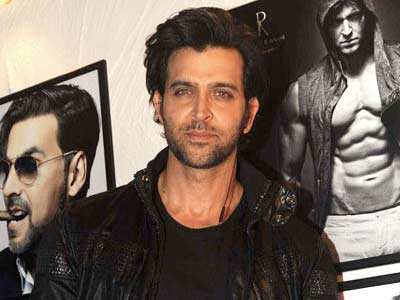Video : Hrithik Roshan's brain surgery successful, says doctor