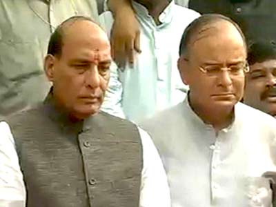 आतंकवाद पर काबू पाने में विफल रही केंद्र सरकार : राजनाथ