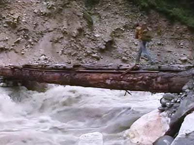 Video : Uttarakhand aftermath: Walking 15 km for 15 kg of ration