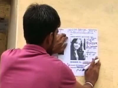 Videos : उत्तराखंड : 'सर्वनाश' के बीच जारी है बचपन के प्यार की तलाश...