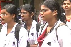 Common entrance test for medical colleges invalid, says Supreme Court Common entrance test for medical colleges invalid, says Supreme Court