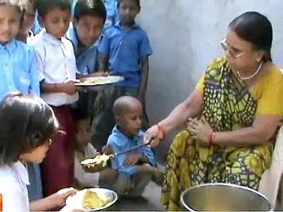 मिड-डे मील : बाकी राज्य भी जुदा नहीं मिड-डे मील : बाकी राज्य भी जुदा नहीं