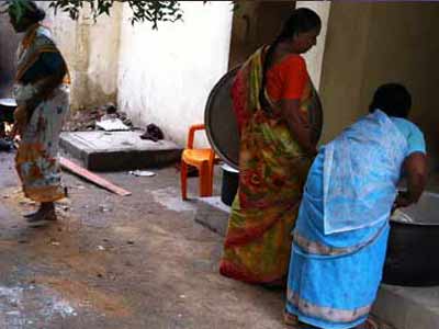 Video : No lessons learnt? Mid-day meal cooked on septic tank next to toilet