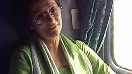Chai Stop: Postcards from a train journey (Aired: September 2004)